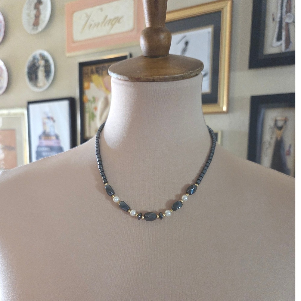 Vintage 90s Hematite and Pearl Beaded Choker Necklace Gunmetal Gold Barrel Clasp